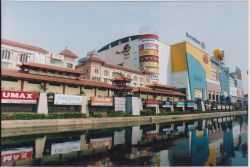 Proyek Mall Mangga Dua, menggunakan Bata Ringan dari PT. Jaya Celcon Prima